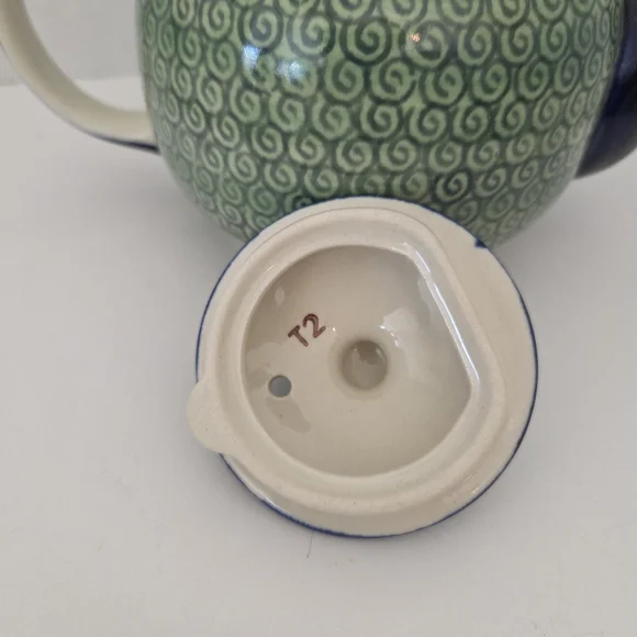 Polish Pottery Teapot, Heart Trinket Box And Small Plate - Picture 5 of 9